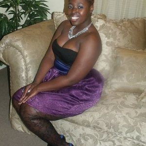 Meet your Posher, Monique